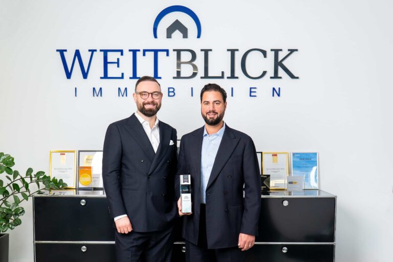 Alex-Luciano-ImmoAward-Siegel-2-scaled
